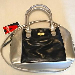 NWT Aurielle Leather by Carryland Crossbody